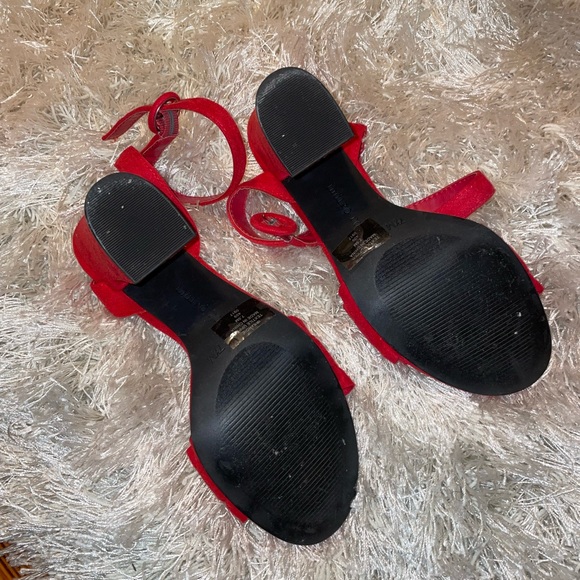 Red Heels - Picture 2 of 3